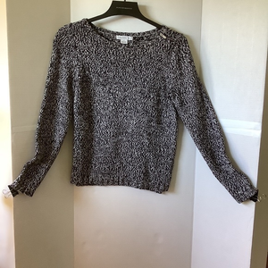 Liz Claiborne Women’s Black and White Knit Sweater Size Small‎